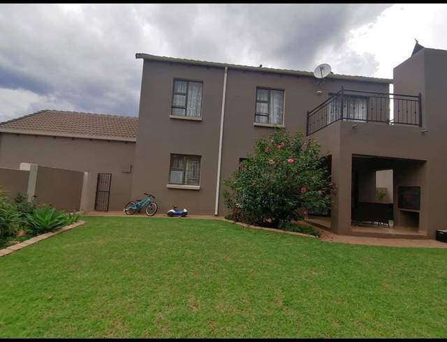 3 BEDROOM PROPERTY TO RENT IN AMOROSA